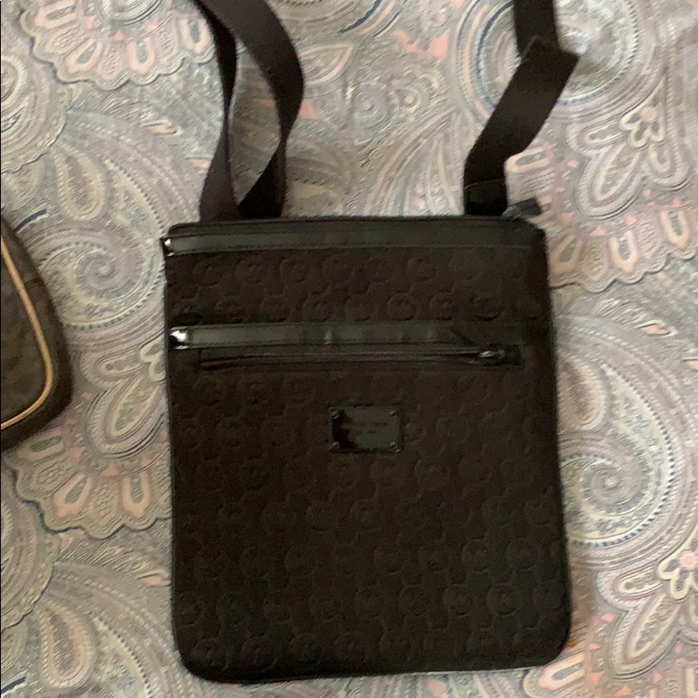 Black cross body Michael kors
